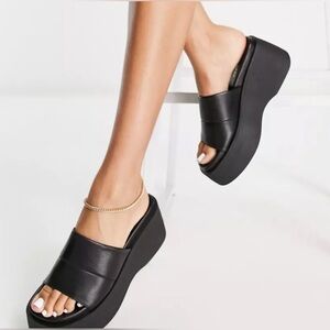 ALDO Y2K Style Libby Black Leather Platform Sandal Slides in 40 US 10